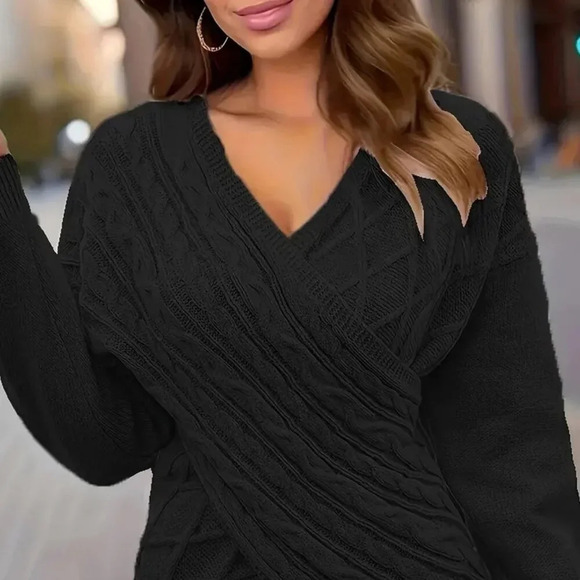 Cable Long Sleeve Sweater - Picture 3 of 3